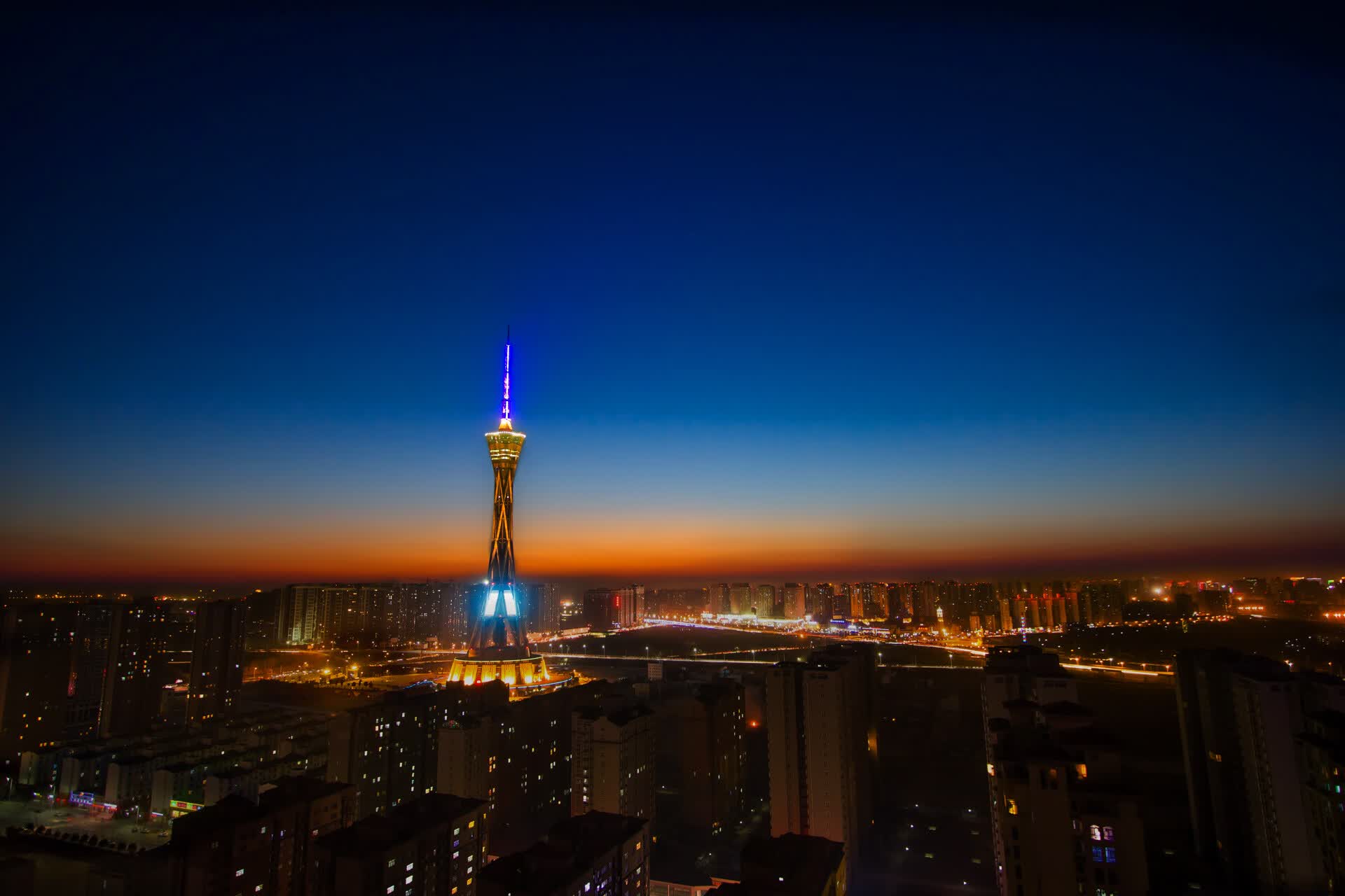 世界游艇青年赛环保摄影巡展启动，世界游艇俱乐部